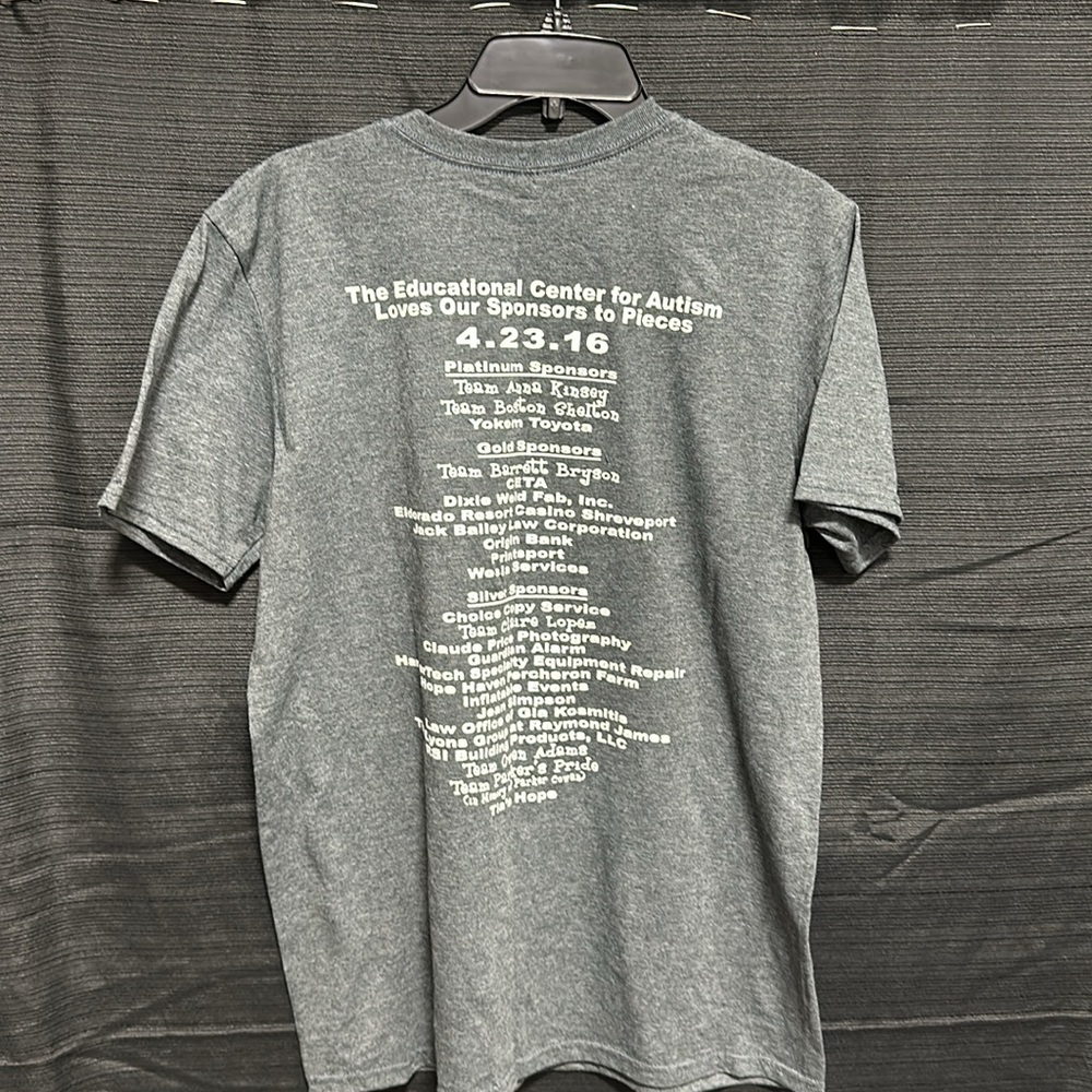 Gildan grey tee “Walk a mile in our shoes” Size L / Box 23-19 - Picture 5 of 6